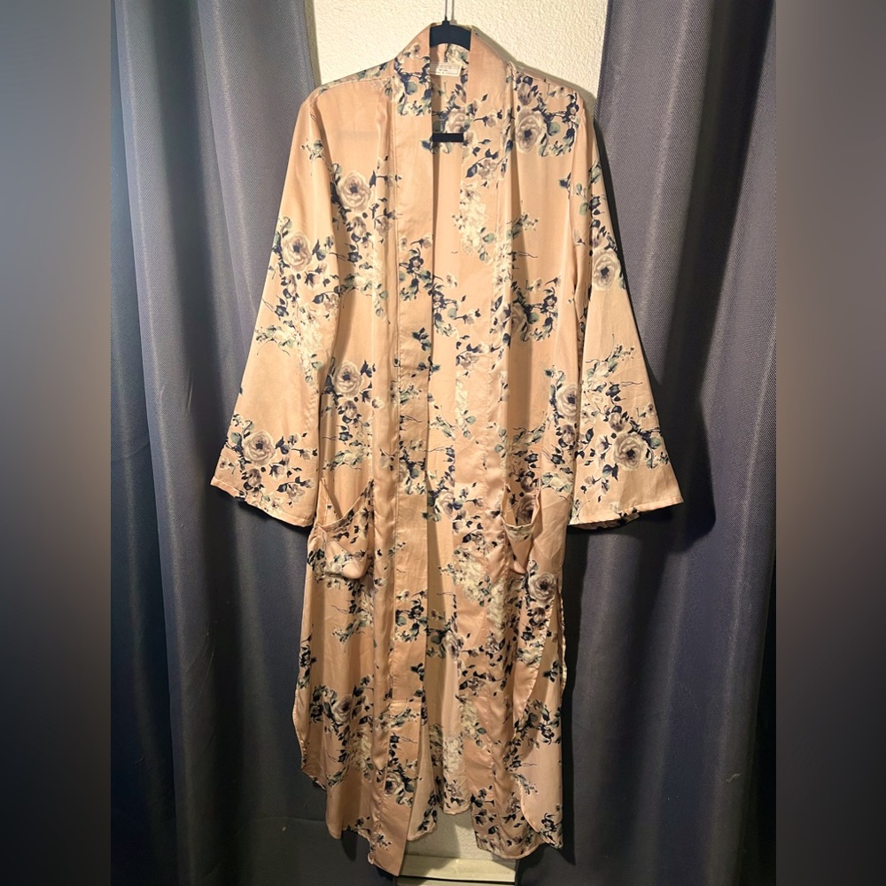 SAGE Floral Kimono